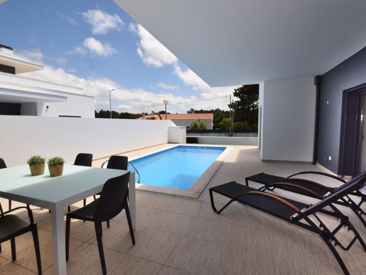 Modern Villa With Private Pool Near The Beautiful Beach Of Foz De Arelho Nadadouro エクステリア 写真