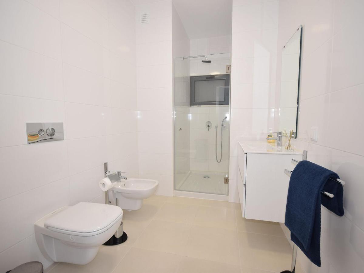 Modern Villa With Private Pool Near The Beautiful Beach Of Foz De Arelho Nadadouro エクステリア 写真